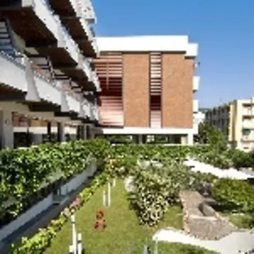 Alexander Gabicce Mare