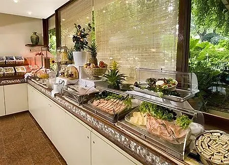 Alexander Hotel 4*