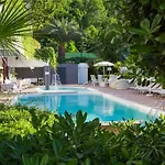 Alexander Hotel 4*