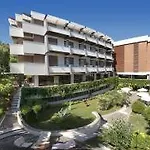 Alexander Hotel