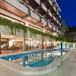 Alexander Hotel 4*