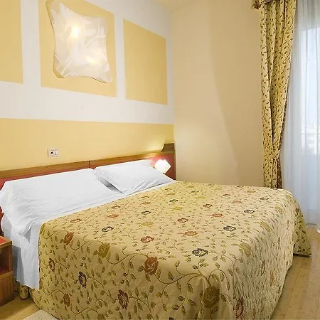 Alexander 4*