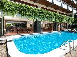 Alexander Hotel
