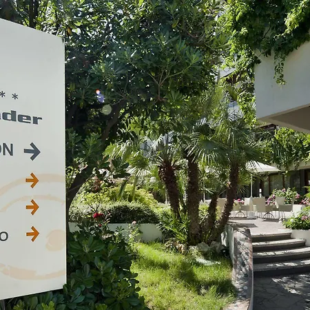 Alexander Hotel 4*