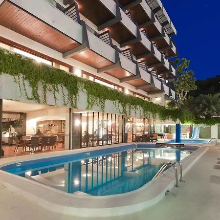 Alexander Hotel 4*