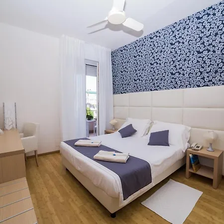 Hotel Alexander 4*