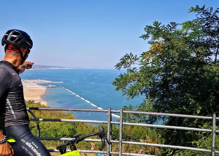 Alexander Gabicce Mare